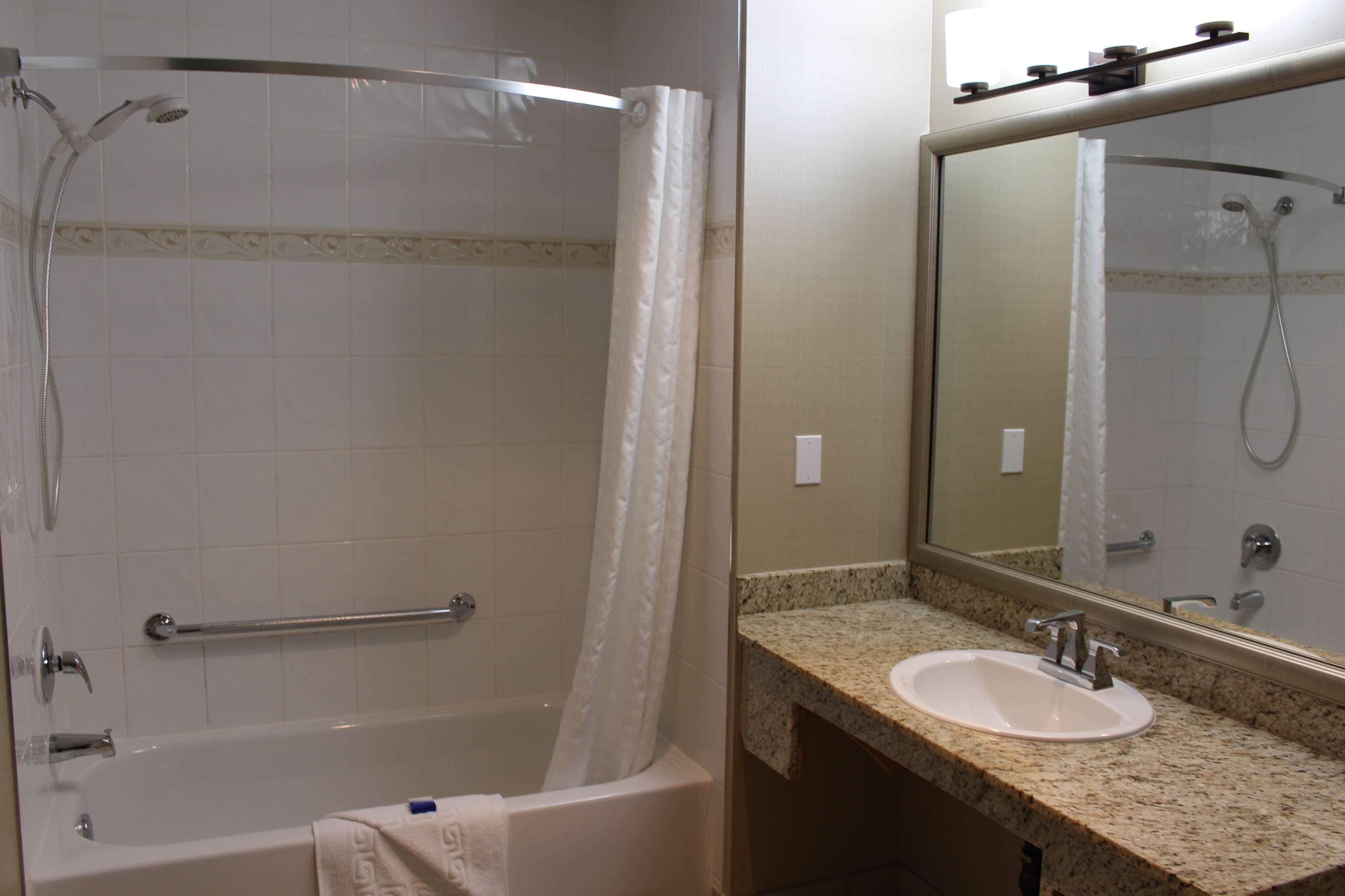 Best Western King George Inn & Suites Surrey Zewnętrze zdjęcie