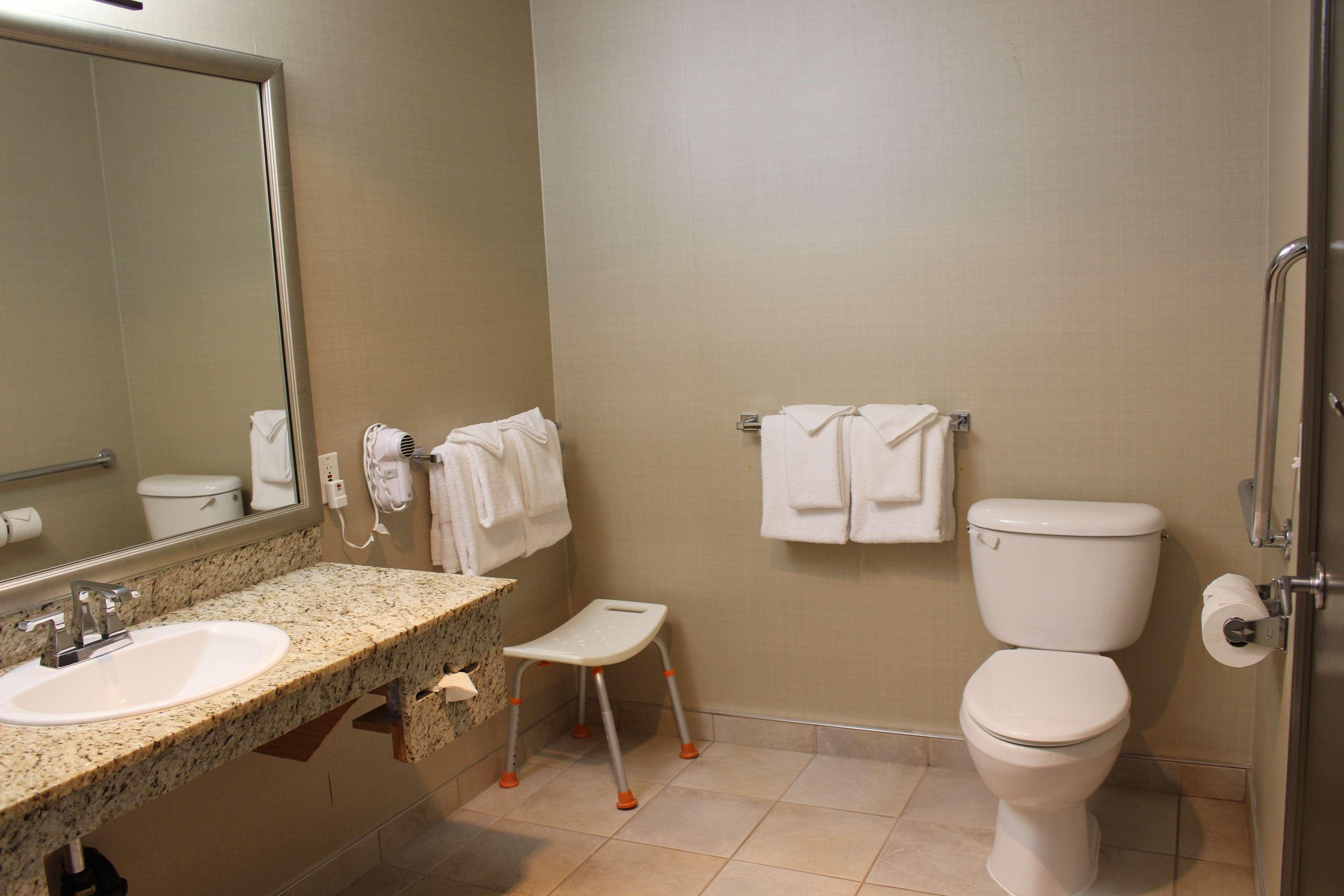 Best Western King George Inn & Suites Surrey Zewnętrze zdjęcie