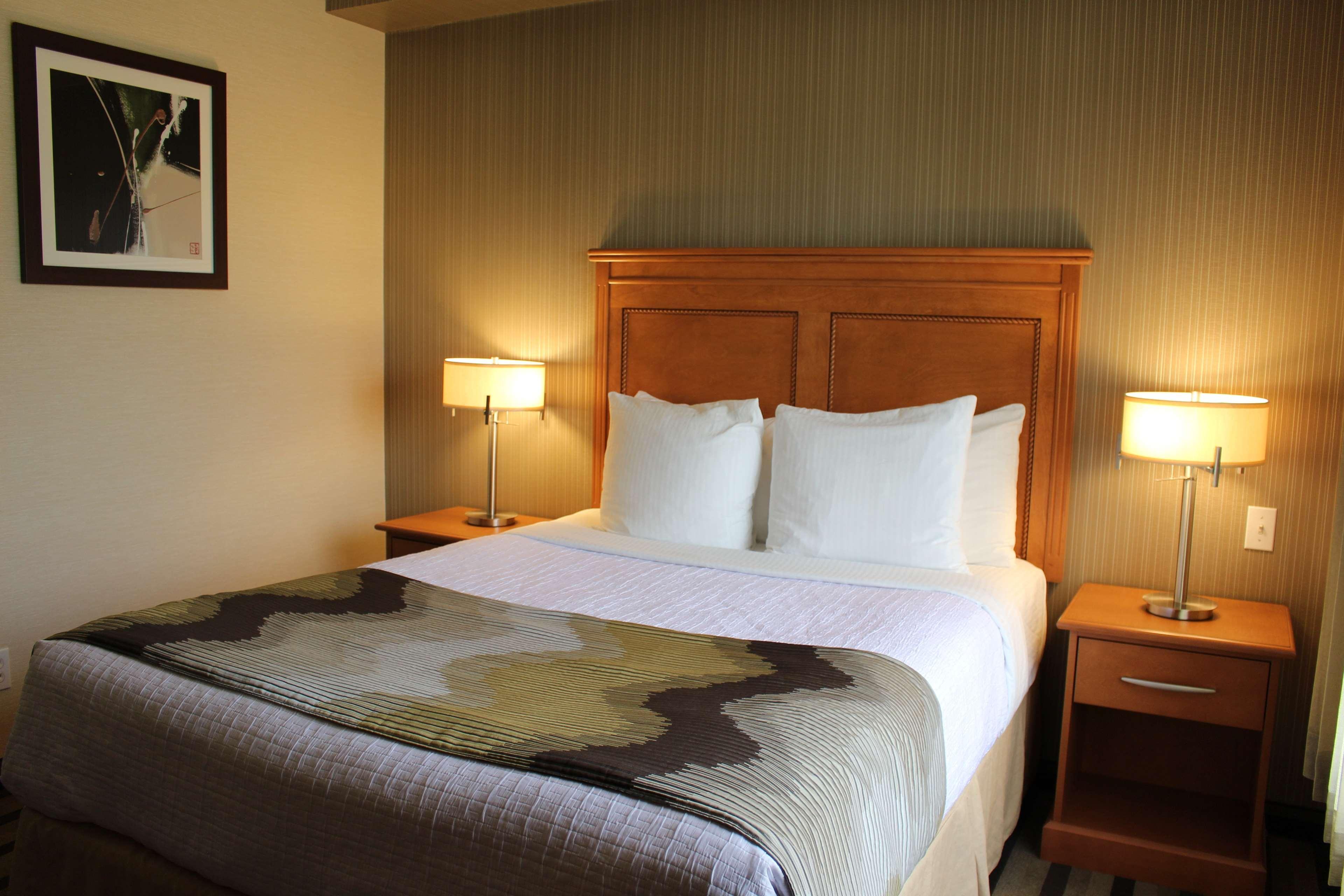 Best Western King George Inn & Suites Surrey Zewnętrze zdjęcie