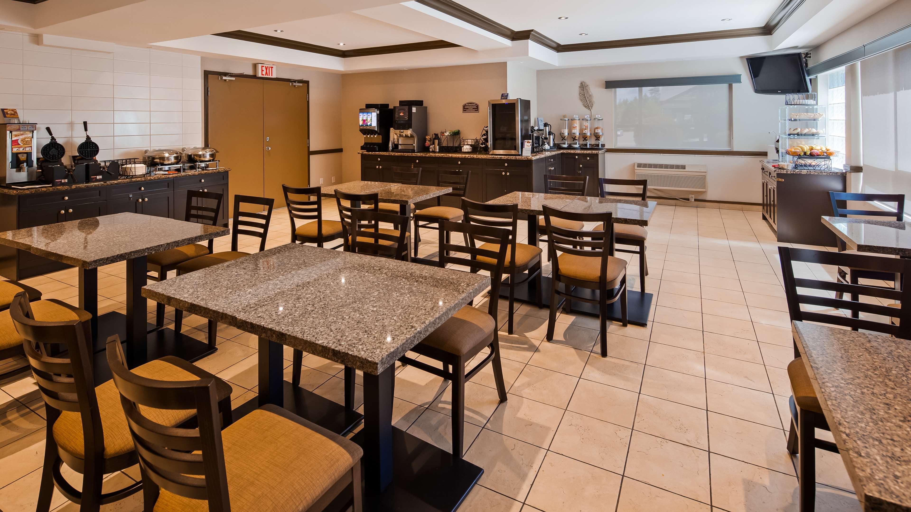 Best Western King George Inn & Suites Surrey Zewnętrze zdjęcie