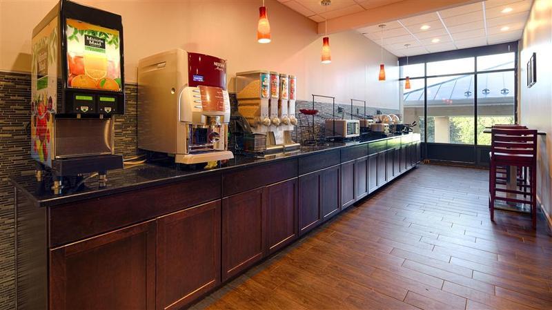 Best Western King George Inn & Suites Surrey Zewnętrze zdjęcie