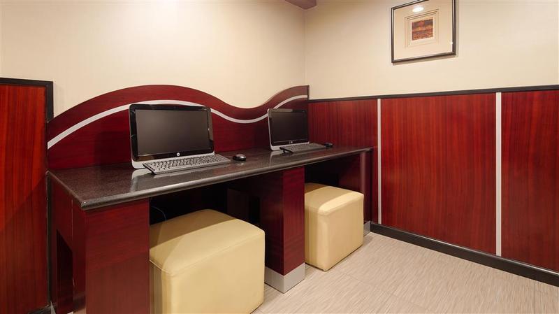 Best Western King George Inn & Suites Surrey Zewnętrze zdjęcie